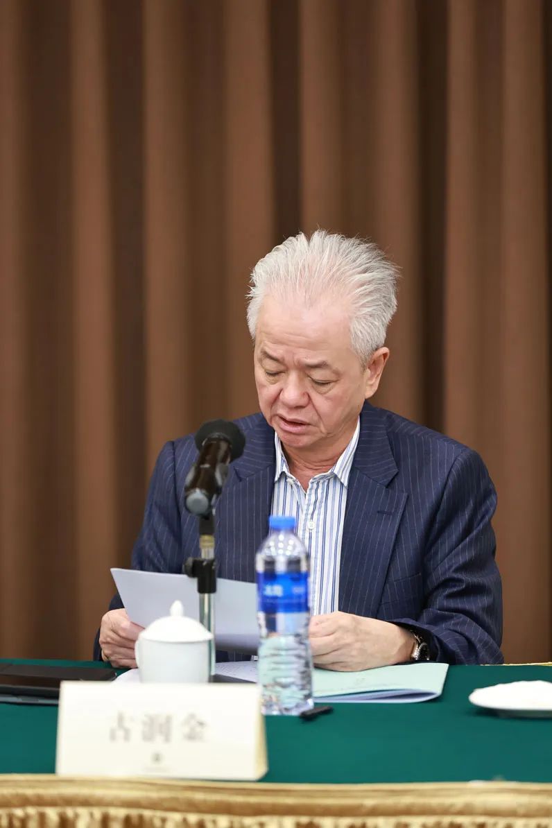 四合一可燃?xì)怏w檢測儀的優(yōu)勢與應(yīng)用